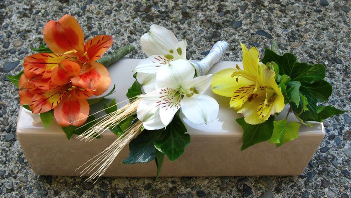 'Country Casual' boutonnieres